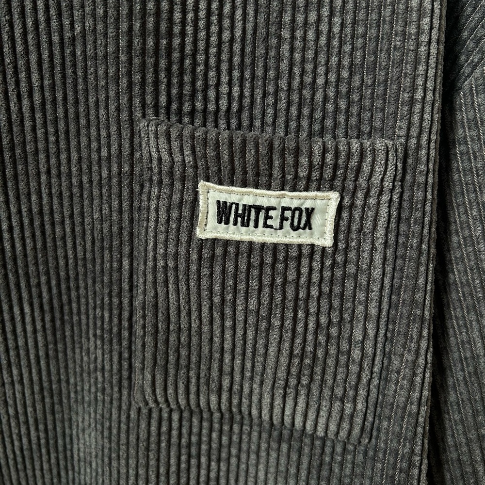 Gray White Fox Sweatshirt - Picture 3 of 4